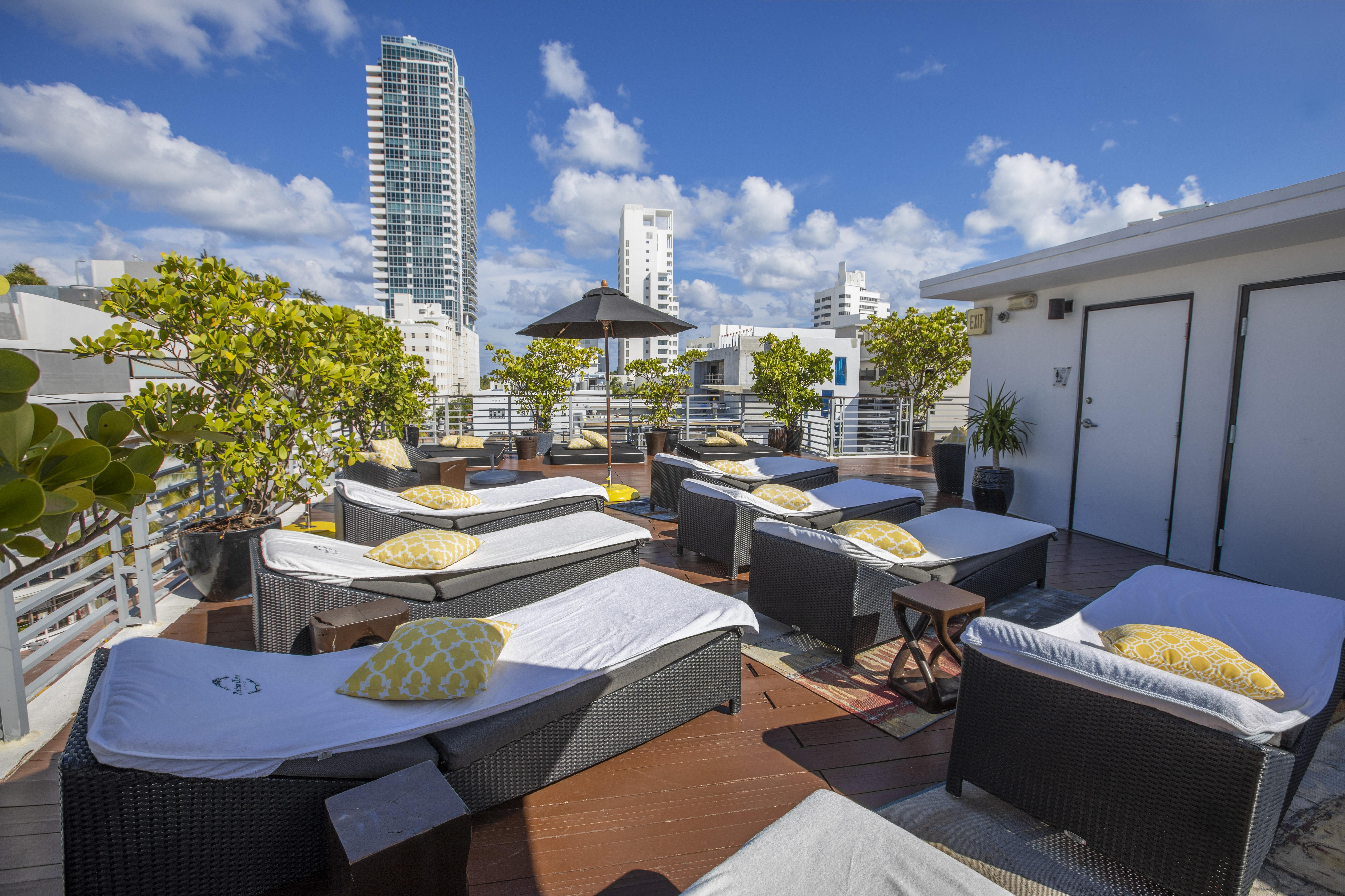 Riviera Suites Маями Бийч Екстериор снимка