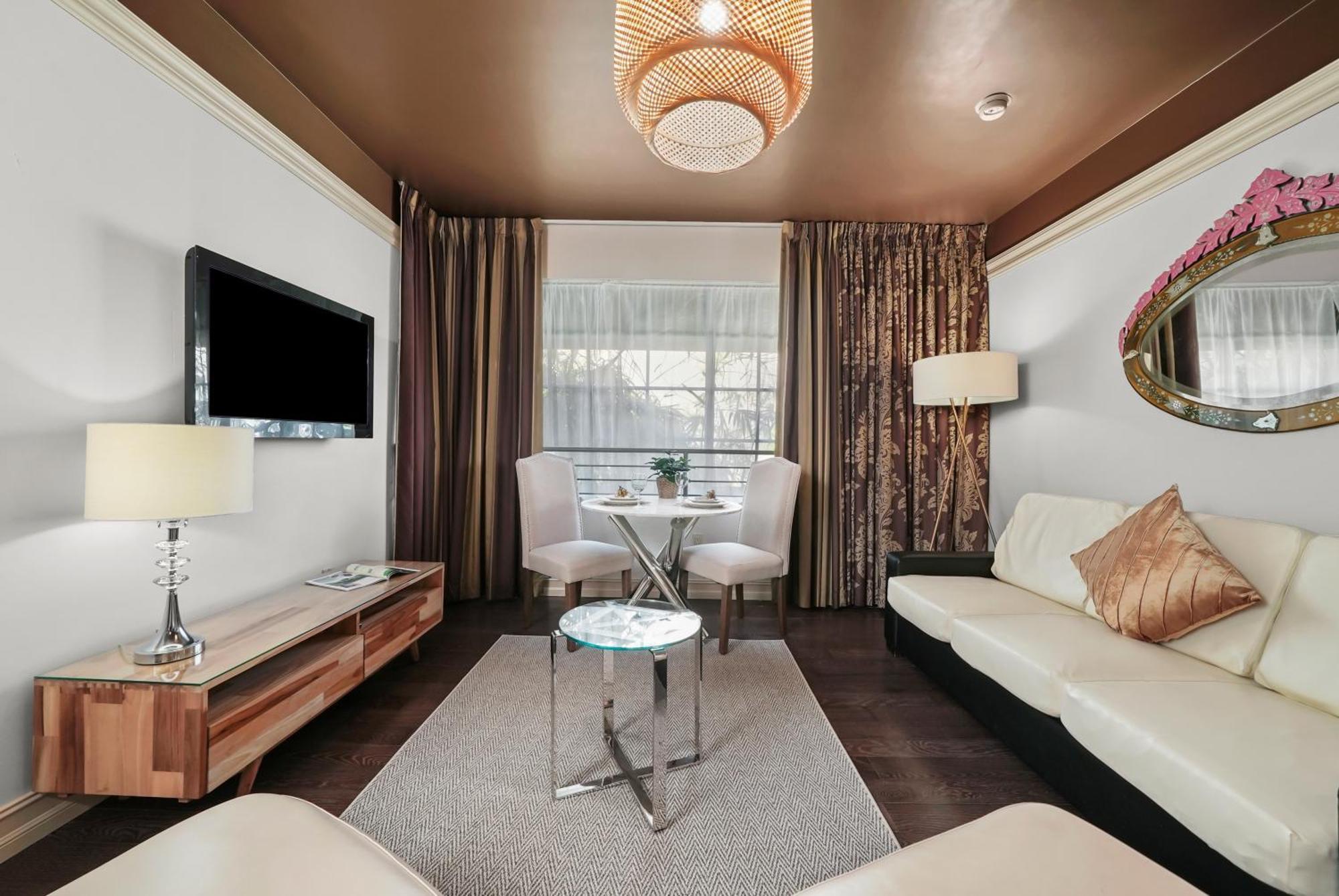 Riviera Suites Маями Бийч Екстериор снимка
