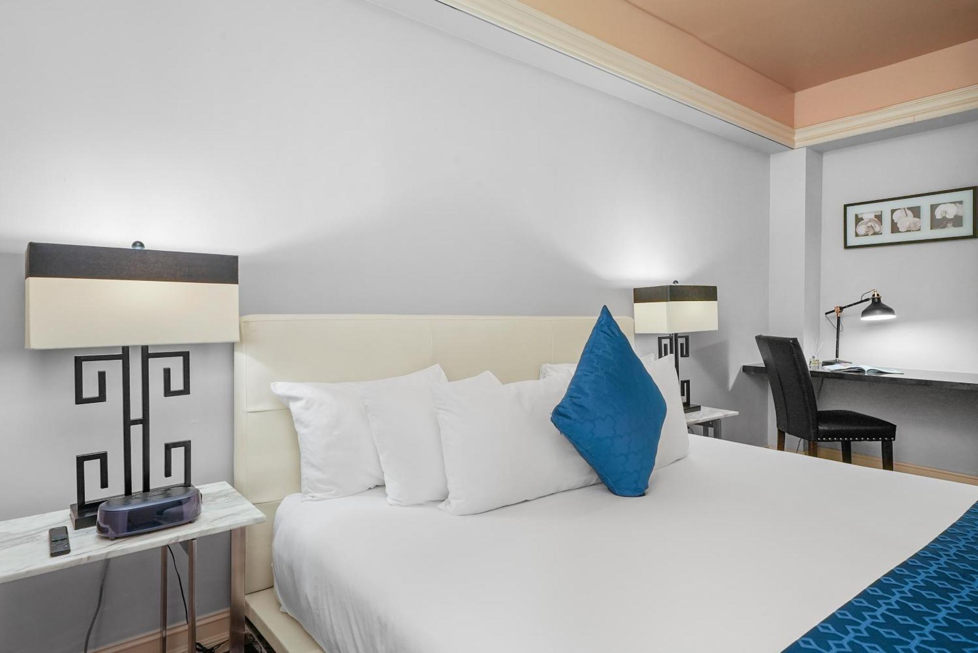 Riviera Suites Маями Бийч Екстериор снимка