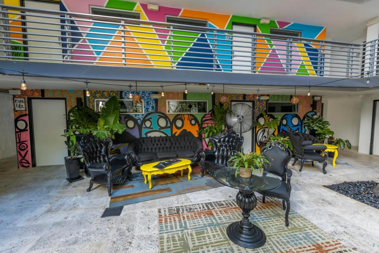 Riviera Suites Маями Бийч Екстериор снимка
